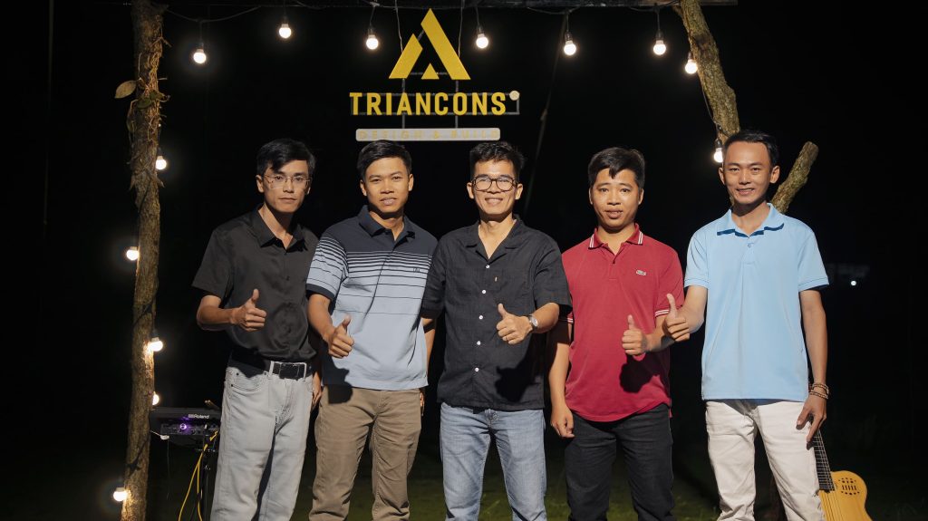 TRIANCONS68